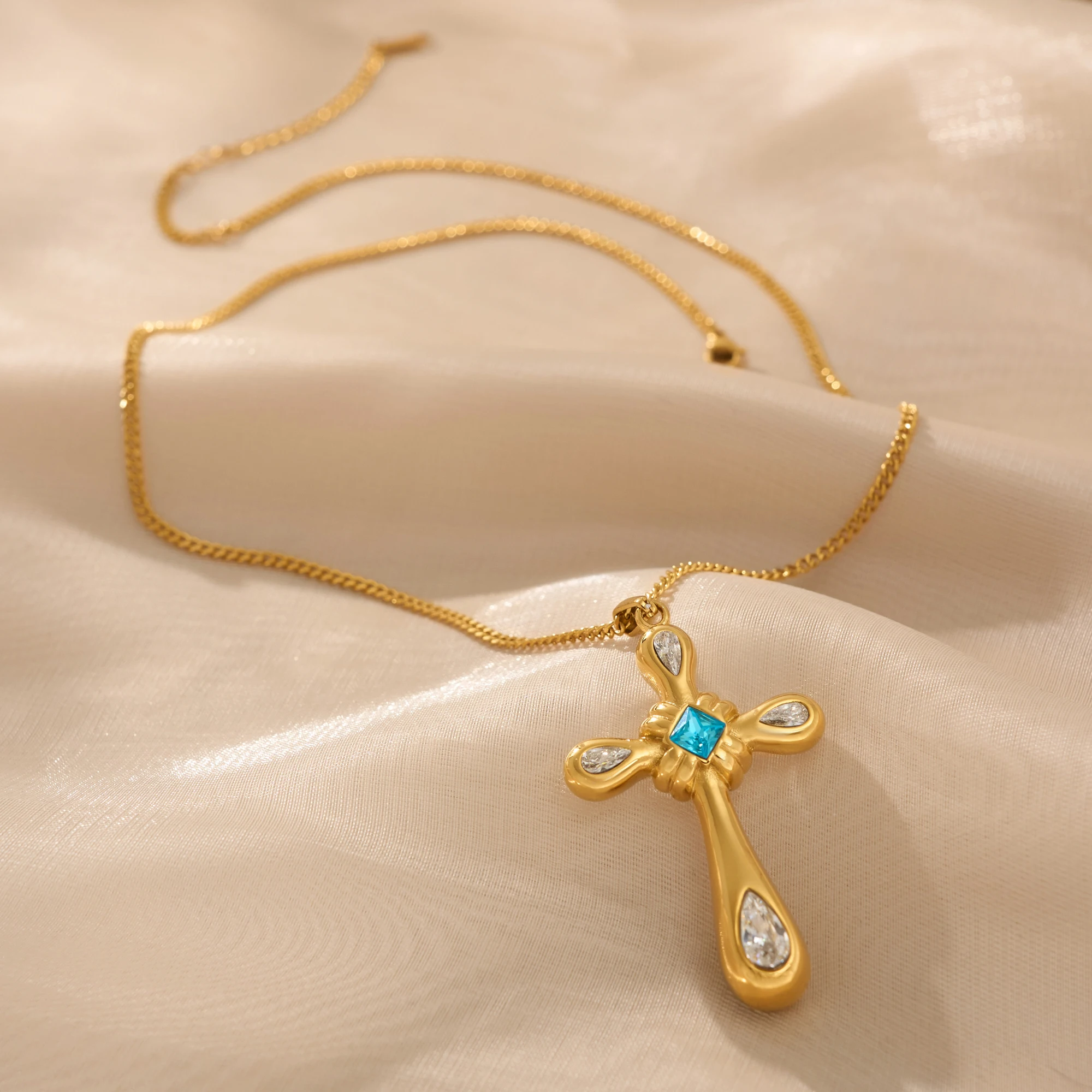 DASEIN Vintage Church Cross Lake Blue Zircon Lucky Pendant Necklace 18k Pvd Gold Plated Stainless Steel Women Jewelry Gift