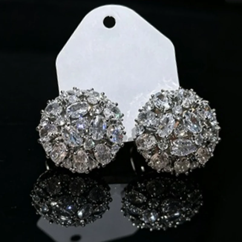 CAOSHI Silver Color Cluster Zircon Stud Earrings for Women Sparkling Round Flower Earrings Luxury Wedding Party Jewelry Gifts