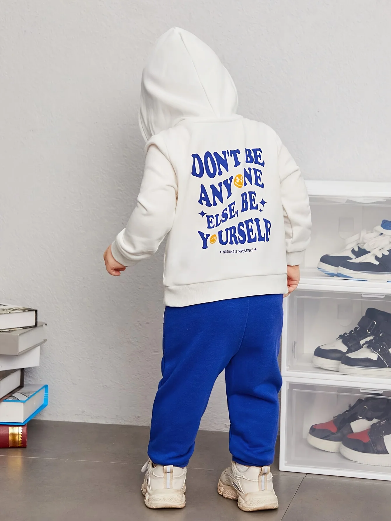 

Children's Color-Blocked Hooded Sweatshirt Set, Printed Long-Sleeve Top, Elastic Cuffed Sweatpants Two-Piece Set
