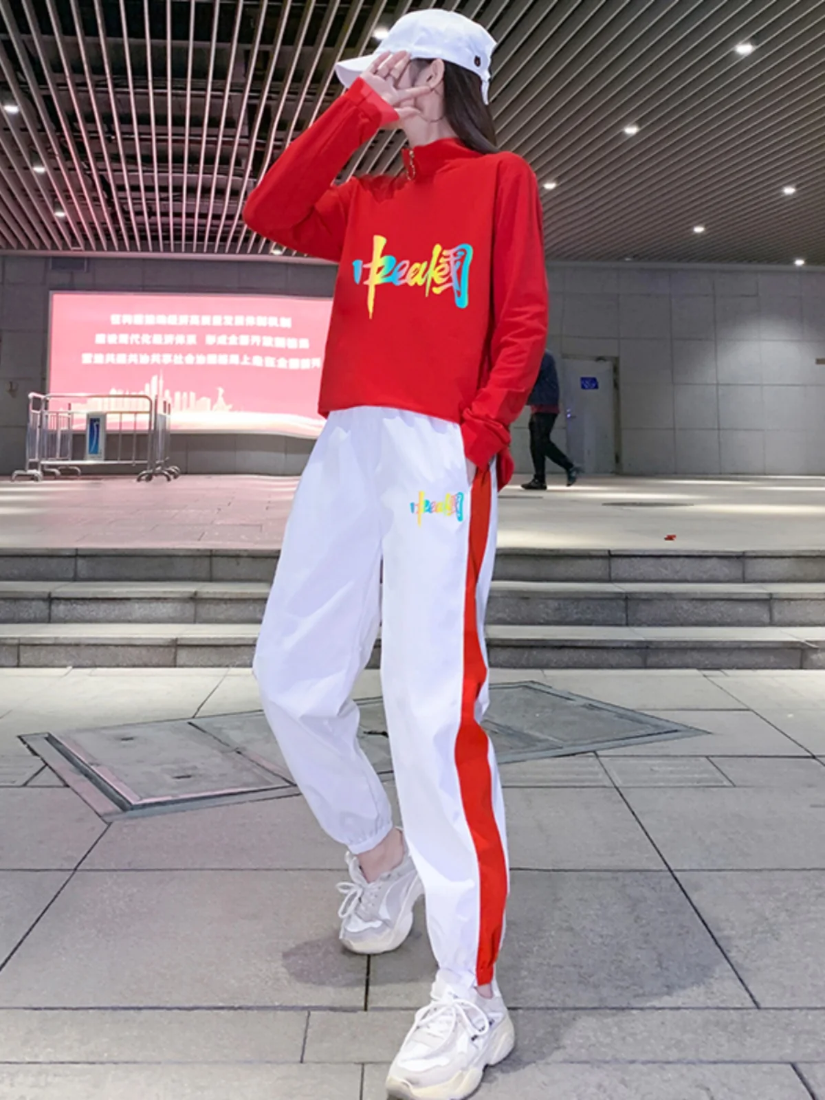 

Спортивный костюм для фитнеса и танцев Yang Li 2025: женский комплект из хлопка с длинными рукавами и брюками на молнии для повседневной носки