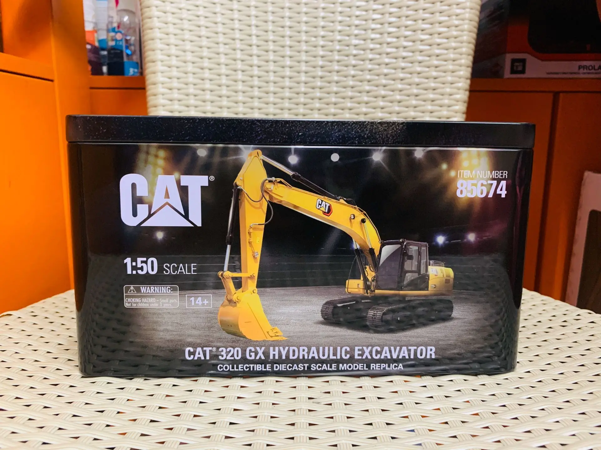 320 GX Hydraulic Excavator 1:50 Scale Metal Model By DieCast Masters DM85674