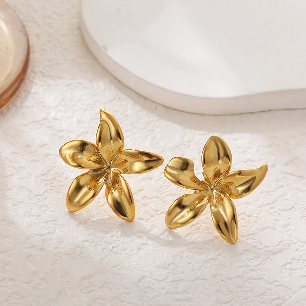 

Fashion Gold Color Metal Lily Flower Stud Earrings for Women Geometric Waterproof Quality Ear Buckle Stylish Bijoux Aros Mujer