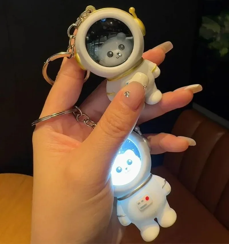 Creative Cartoon Starry Cat Bear Night Light Astronaut Keychain Lovers Light Up LED Keyring Package Pendant Small New Year Gift