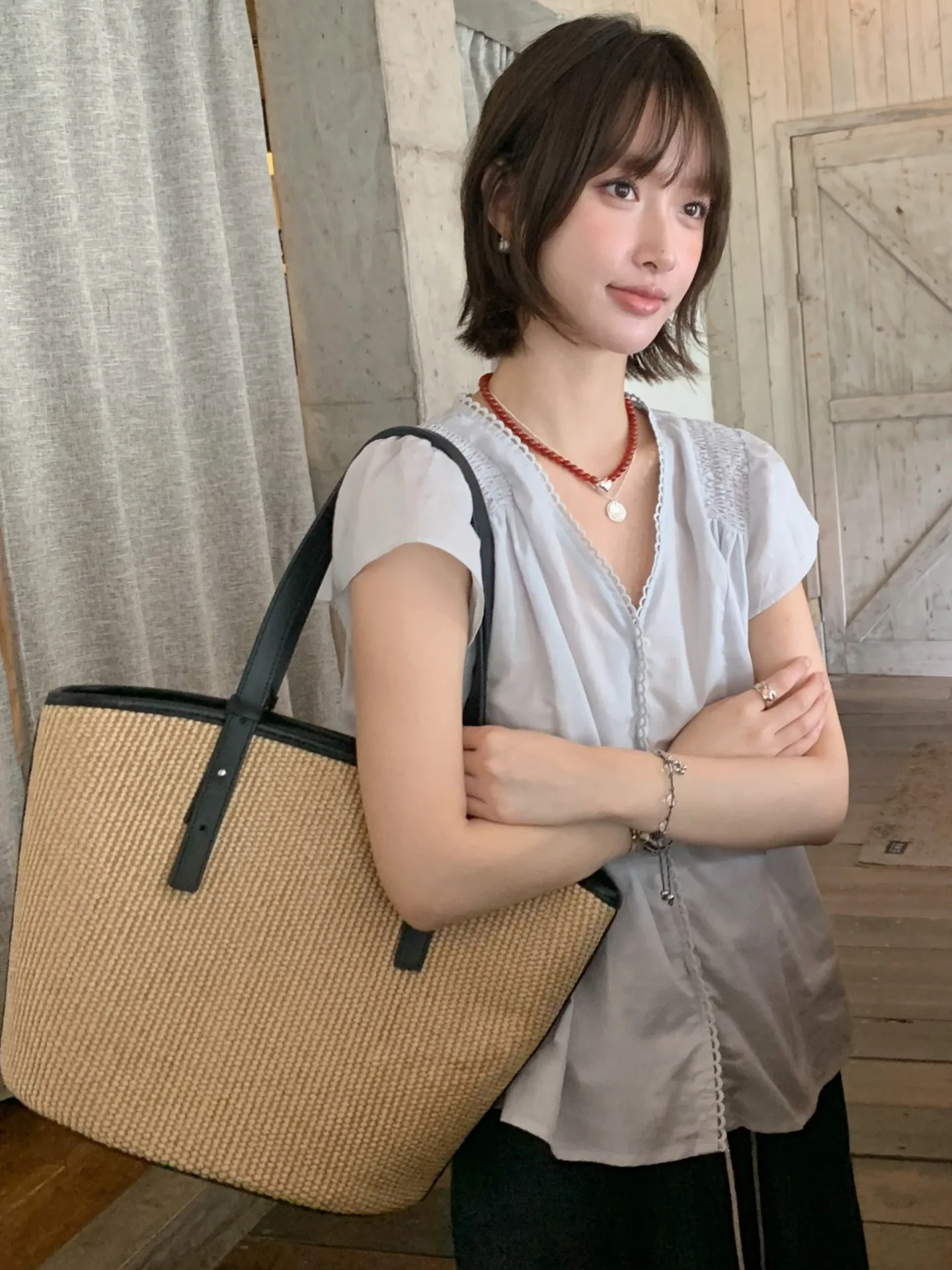 

Новый летний тонкий женский однотонный корейский свободный топ ort Sve на одной пуговице, модный универсальный маленький топ Capita