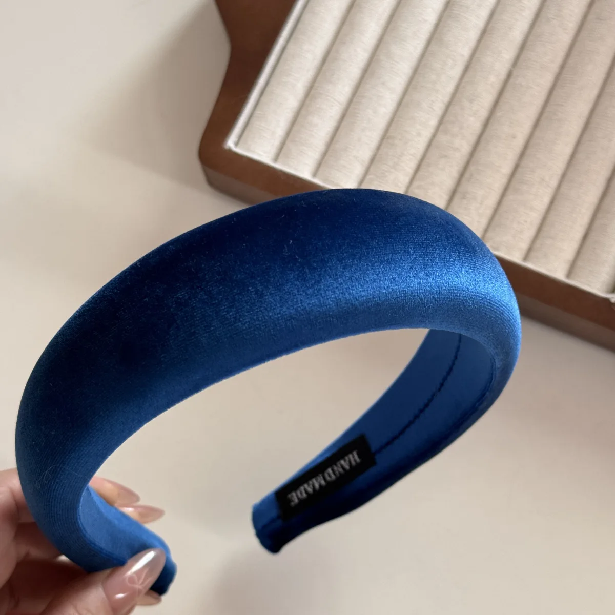 Headband Velvet Wide Band Retro French Elegant High Crown Secure Fit Comfortable Women Daily Office Travel Hair Accessory