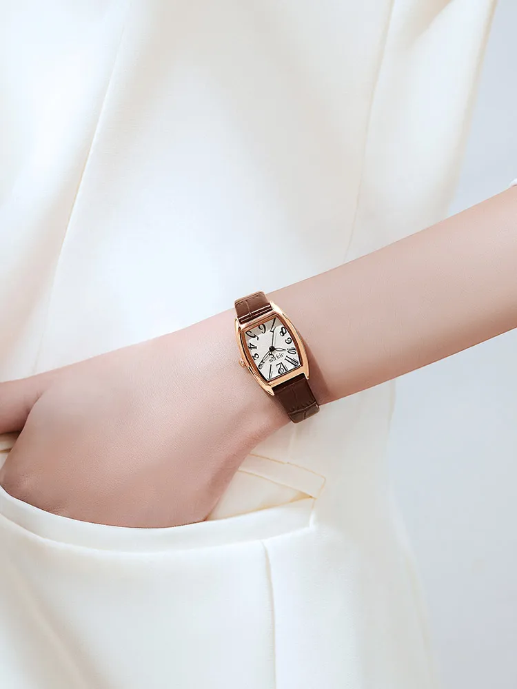 

Exquisite women's wristwatch Korean style, retrolight luxury, tonneau shape, high-end feel, leather strap, women's watch series.