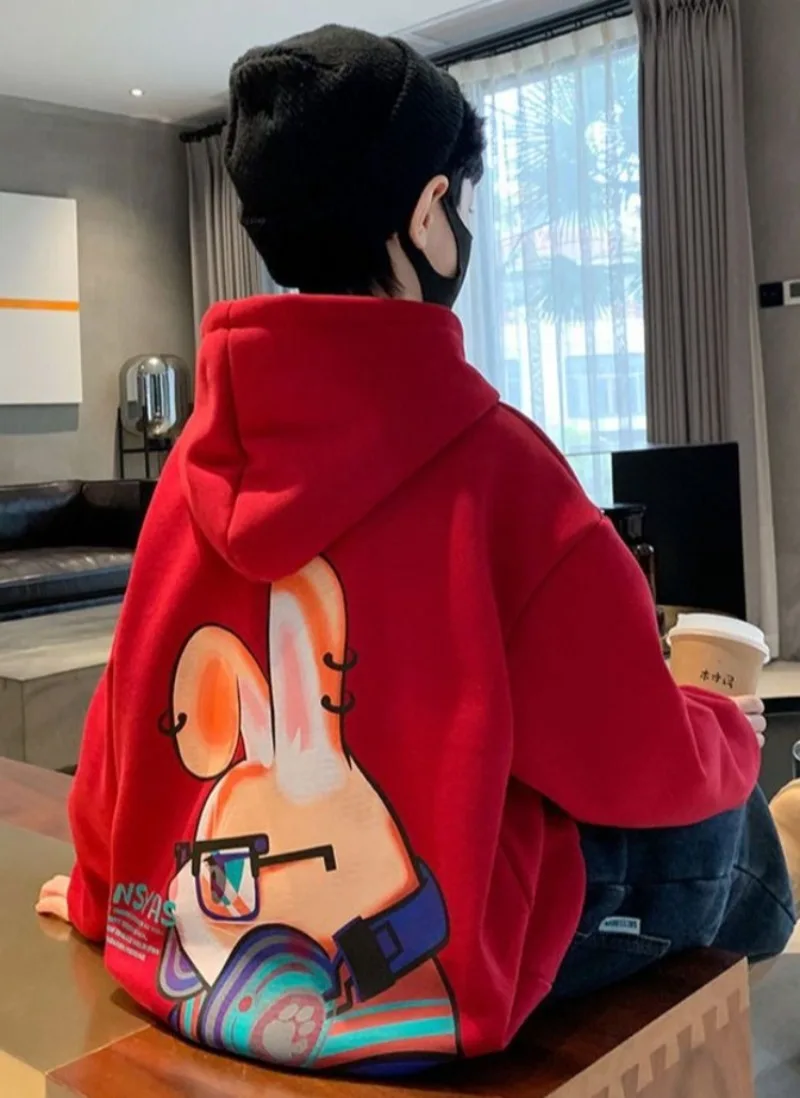 

Новинка 2025, детская свободная красная толстовка с капюшоном на флисовой подкладке в корейском стиле для мальчиков — поздравительный наряд с изображением Лунного Нового года на Год Зодиака