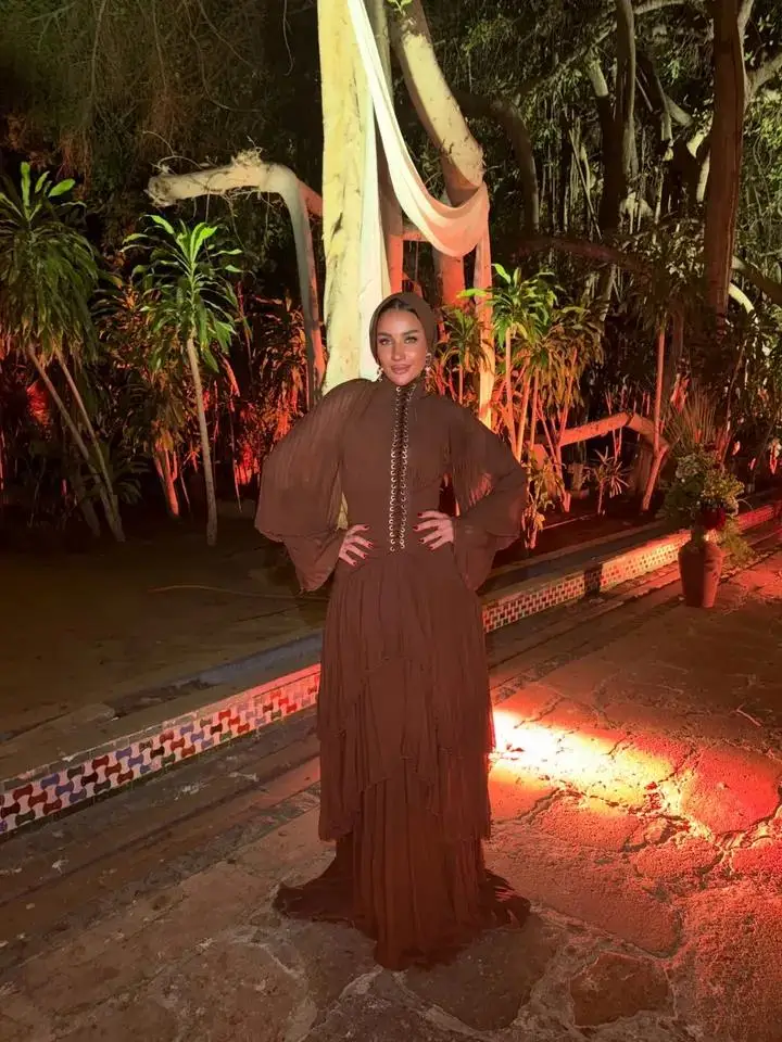 Customized Modest Abaya with Matching Hijab Dubai Evening Dress Pleated Chiffon Tiered Ruffle Gown