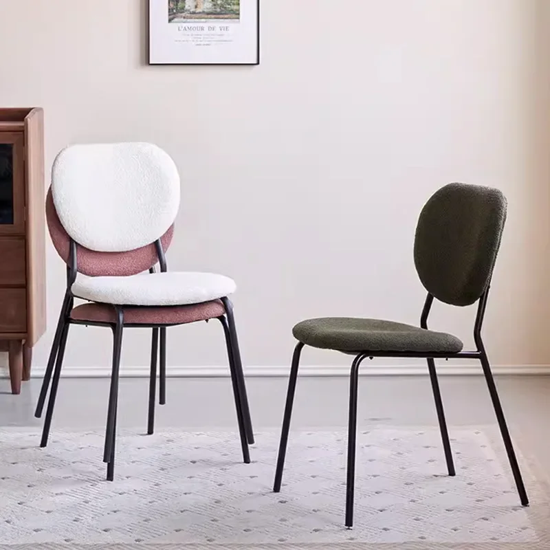 Modern minimalist metal soft-wrapped dining chair, fashionable lamb wool fabric chair, dessert cafe stackable dining chair