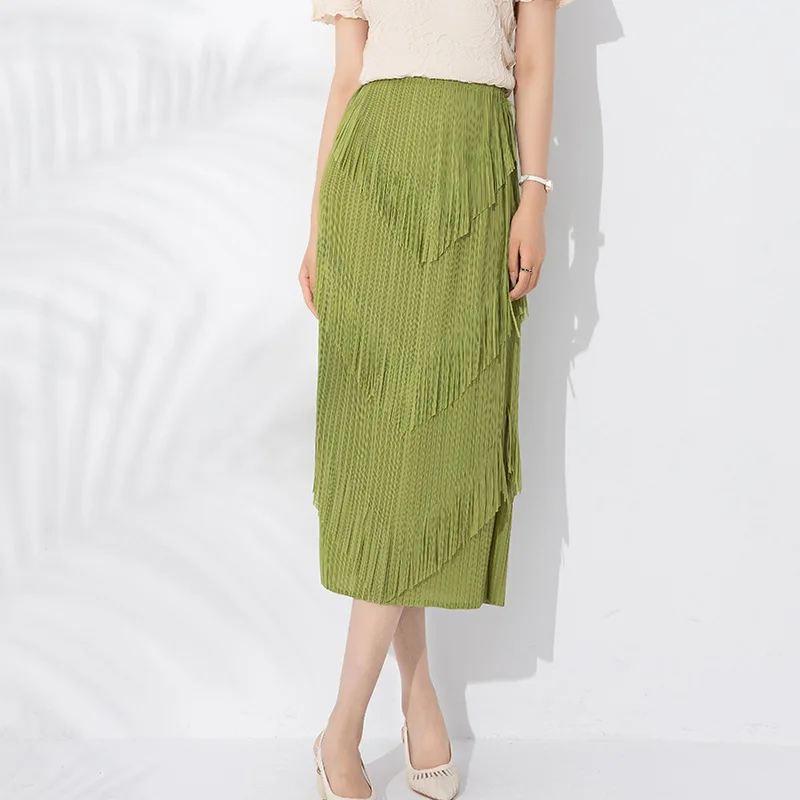 MIYAKE Style New design sense V-shaped three-layer tassel fashionable retro solid color mid length pleated skirt [20230234]