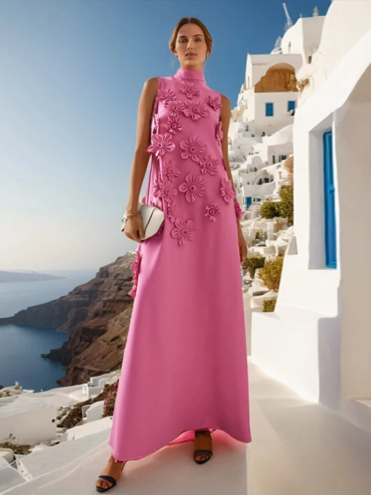 

Elegant Sleeveless Pink Long Dress with 3D Floral Appliques – Luxury Upscale Parties Evening Gown