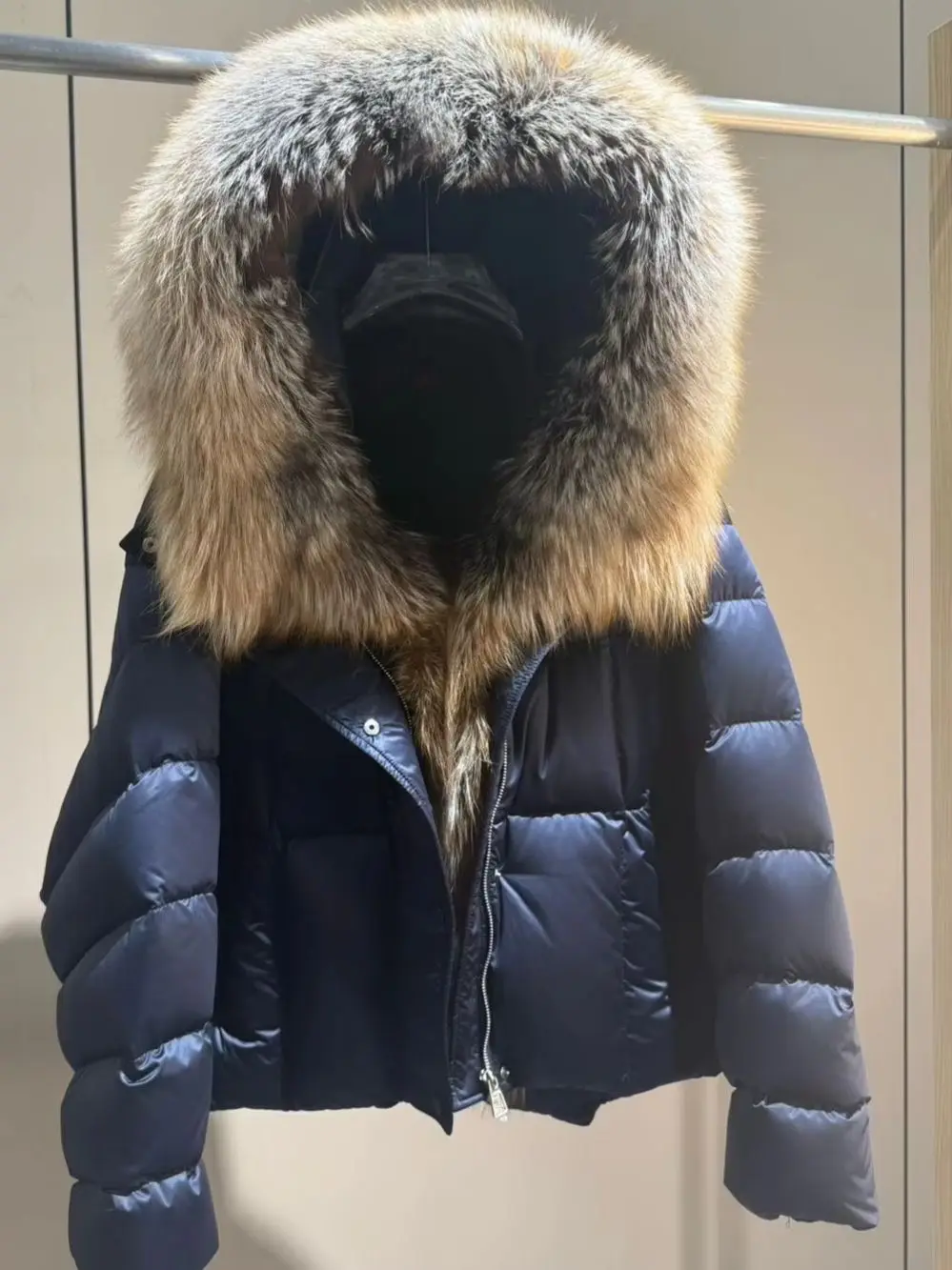 Women's Duck Down Jacket with Fur Collar Lightweight Puffer Women Women's Windproof Winter Puffer Coat Quilted for Everyday Wear