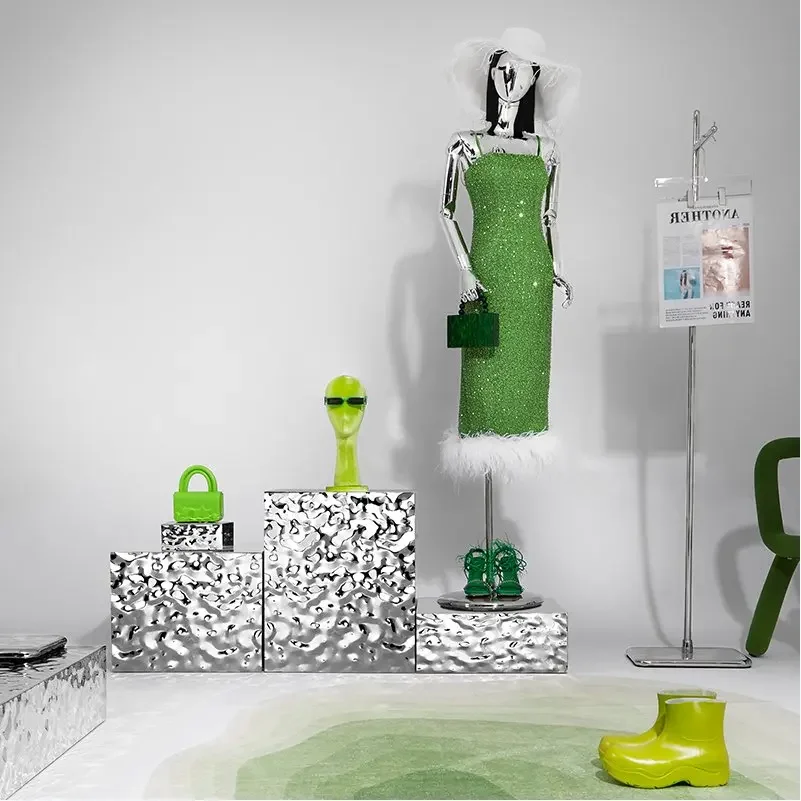 8K مرآة تموج الماء ثلاثي الأبعاد الفولاذ المقاوم للصدأ زخرفة الزخرفية عرض تشونغداو طاولة المياه نموذج الملابس العرض