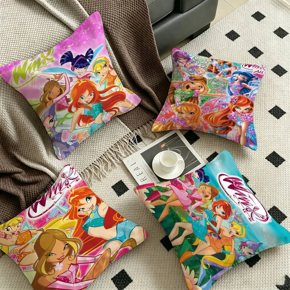 Cartoons W-winXs Clubs Maple Design Cushion Cover Happy Autumn Harvest Decor Holiday Decorati Pillow Cover