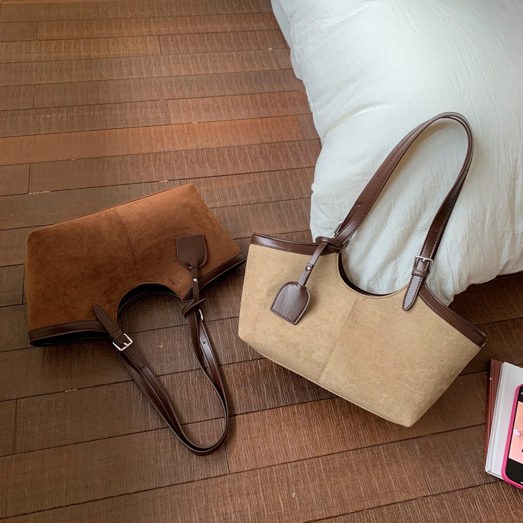 

2026 New Retro Suede Shoulder Bags for Women Faux Patchwork PU Underarm Armpit Bag Work Travel Casual Designer Handbag Tote Bag