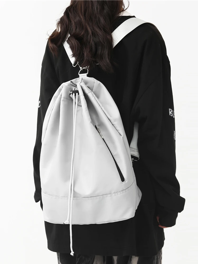 กระเป๋าคาดอกสำหรับปั่นจักรยาน ดีไซน์เรียบง่าย น้ำหนักเบา ผลิตจากไนลอนเนื้อนุ่ม ยี่ห้อ Bapa รุ่น Large Capaci Dstring Sports Bapa ex