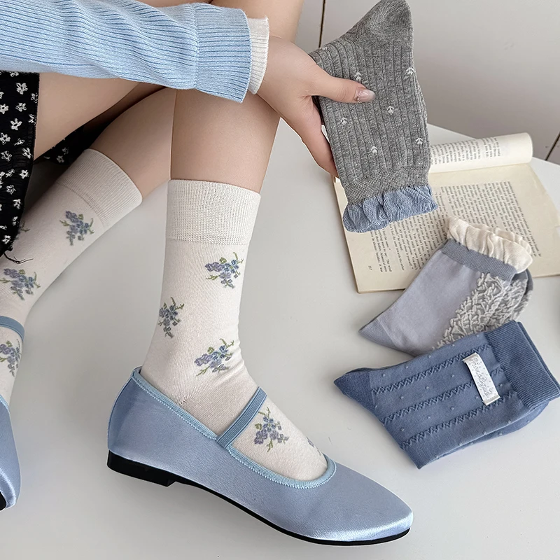 Socks For Women Autumn New Trendy Creative Fresh Flower Socks Female Breathable Daily Long Socks For Girls Sweet Dots Fashion