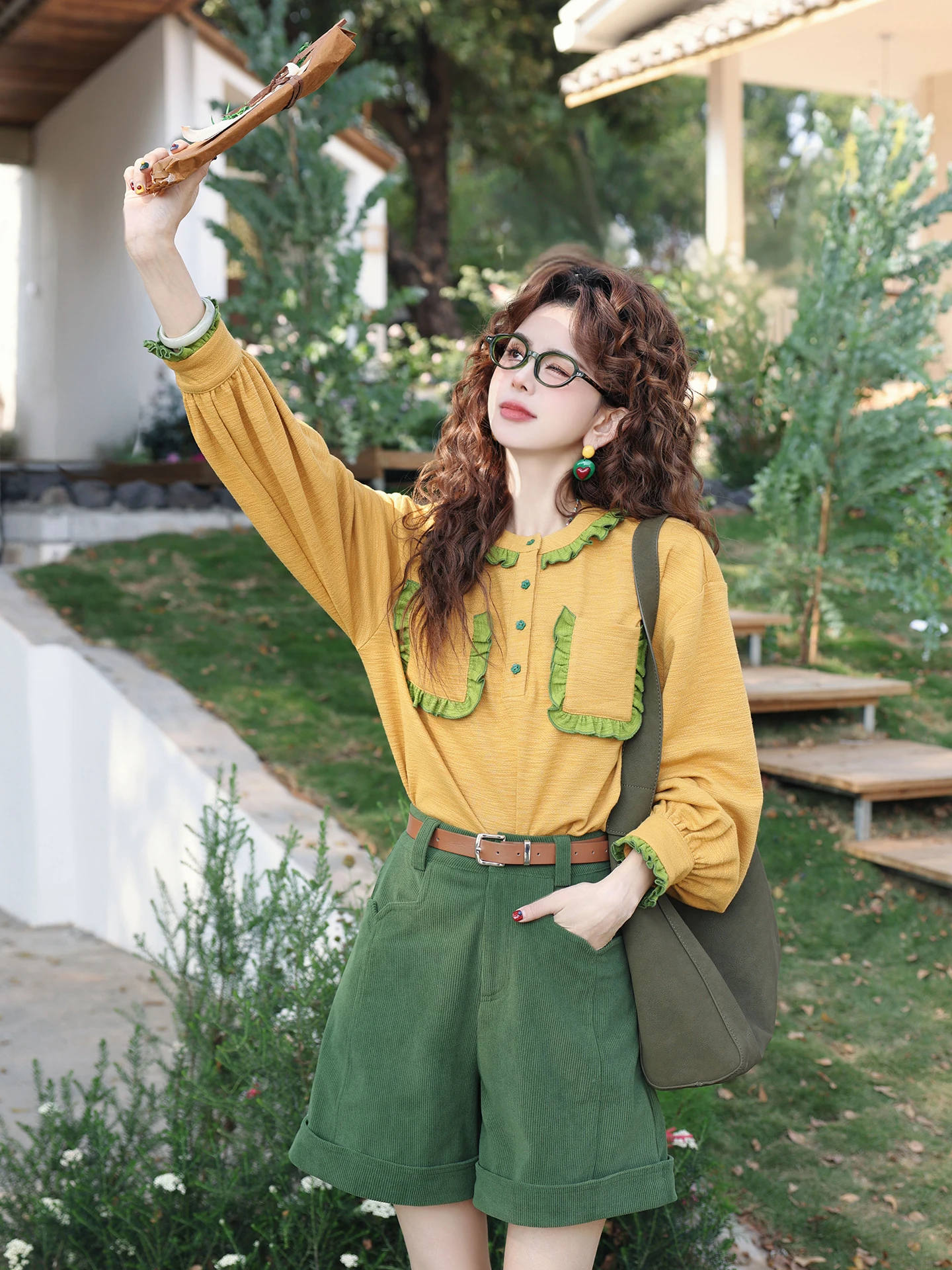 

Chen Jiajie Spring Beau Ruffle Sve Women's irt Long Sve Anti-Aging Color Blo Faionable Top Vintage Sle Straig...