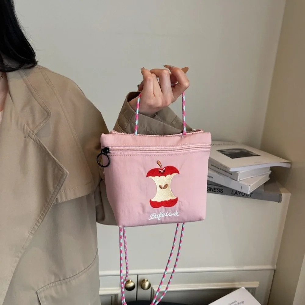 

Embroidered Embroidery Shoulder Bag Cartoon Storage Bag Nylon Shopping Bag Japanese Style Handbag Phone Crossbody Bag Vacation