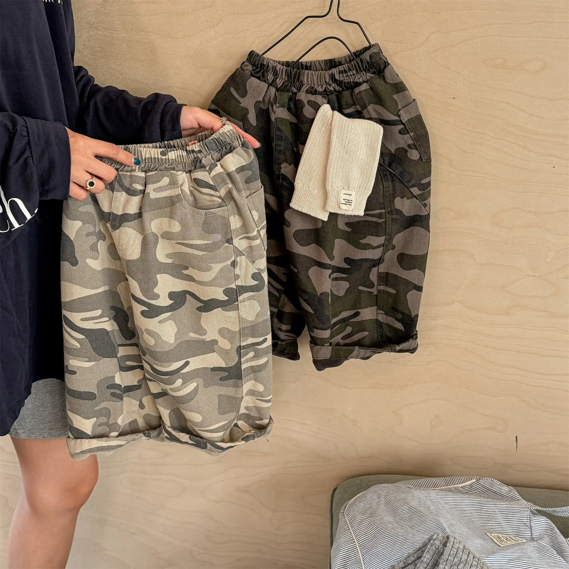 

2025 Winter New Children Fleece Camouflage Pants Baby Loose Trousers Plus Velvet Thick Boys Girls Warm Casual Pants Kids Clothes