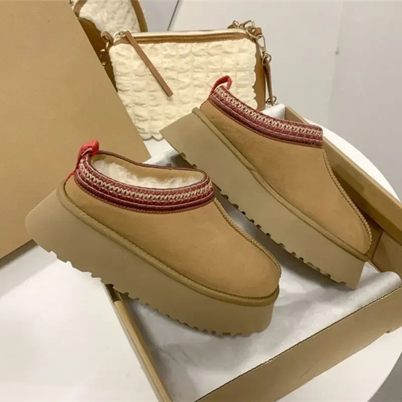 

Winter Warm Snow Boots Women Chunky Platform Plush Ankle Boots for Woman Suede Cotton Padded Shoes Waterproof Slippers Loafers