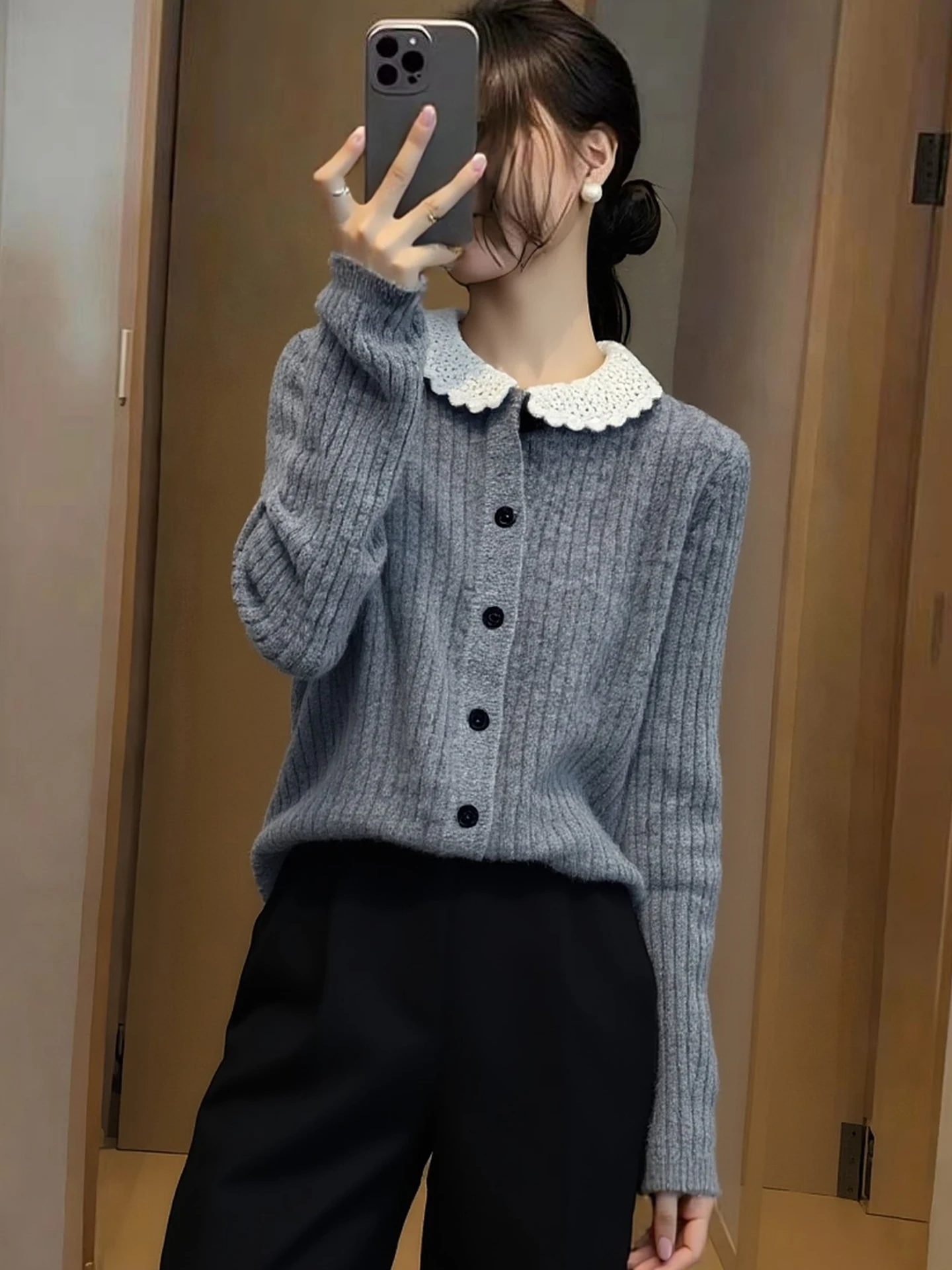 

Spring Commute Knitted Long Sleeve Doll Collar Single Button Women's Sweater Cardigan Versatile Early Spring Fashionable