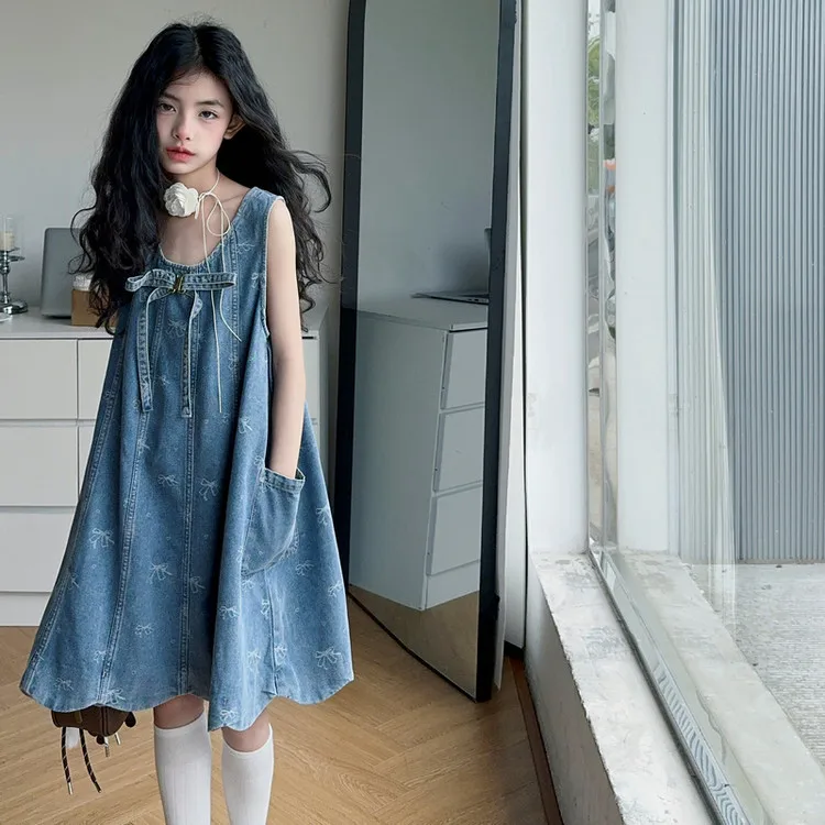 

Girls' Summer Dress with Bow and Denim Vest Children's 2025 New Sleeveless Skirt Kids Fashion and Temperament Dress