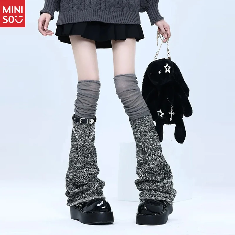 ถุงเท้ารัดขาแบบโซ่สไตล์ Y2K ของมินิโซ ถุงเท้าหนังแบบซ้อนสำหรับใส่เป็นเลเยอร์