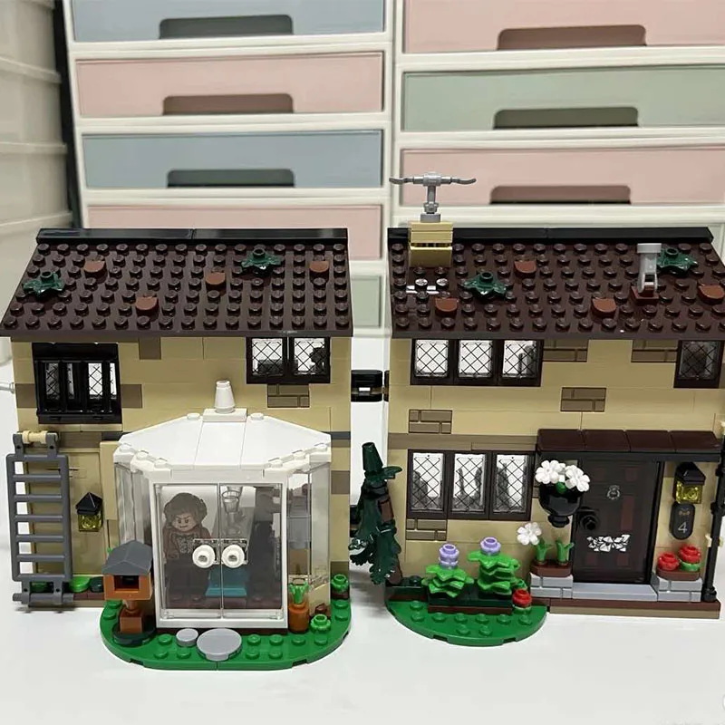 639pcs MOC Privet Road Expansion Assembly Building Blocks DIY Imagination Boys Adults Gift Christmas Birthday High-end Toy Gift