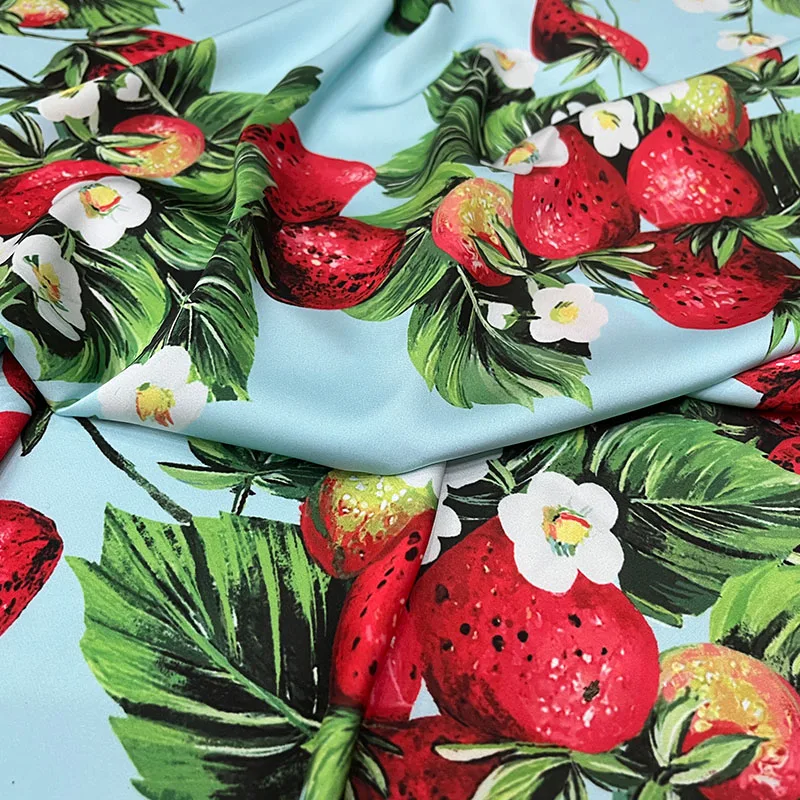 Natural Pure Poplin Cotton Fabric Brand Fashion Design Polyester Satin Strawberry Printed Chiffon Fabric Cloth Fo Dress Diy Sew