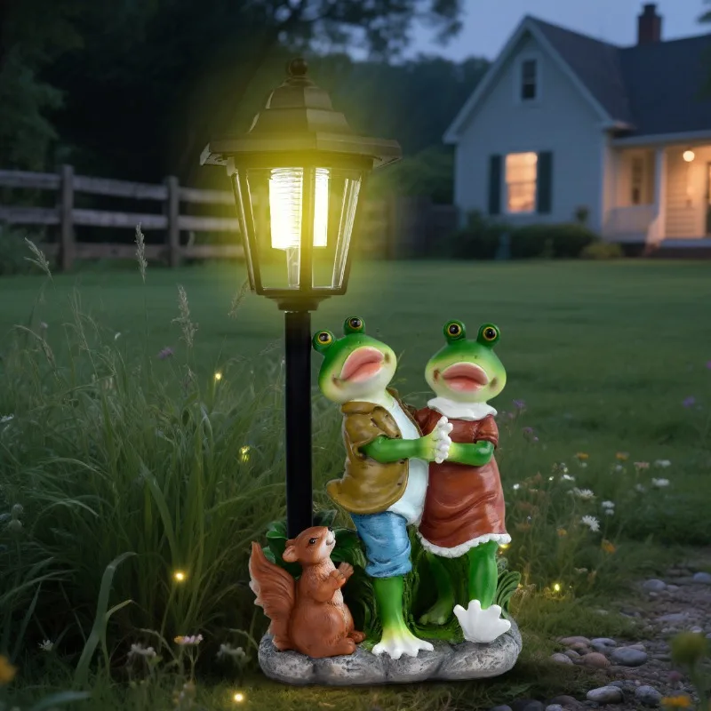 Solar Powered Frog Garden Statue Outdoor LED Night Light Lawn Patio Yard Decoration Ornament Waterproof and Weather Resistant