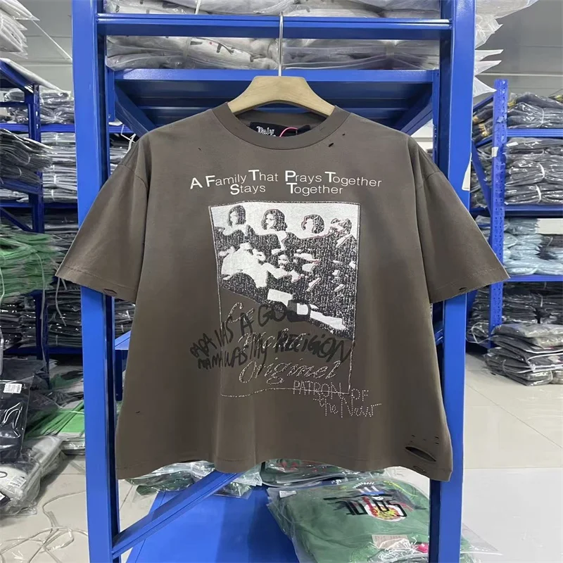 

Футболка Paly Hollywood с коротким рукавом, с эффектом потертости, с принтом в виде букв и стразов