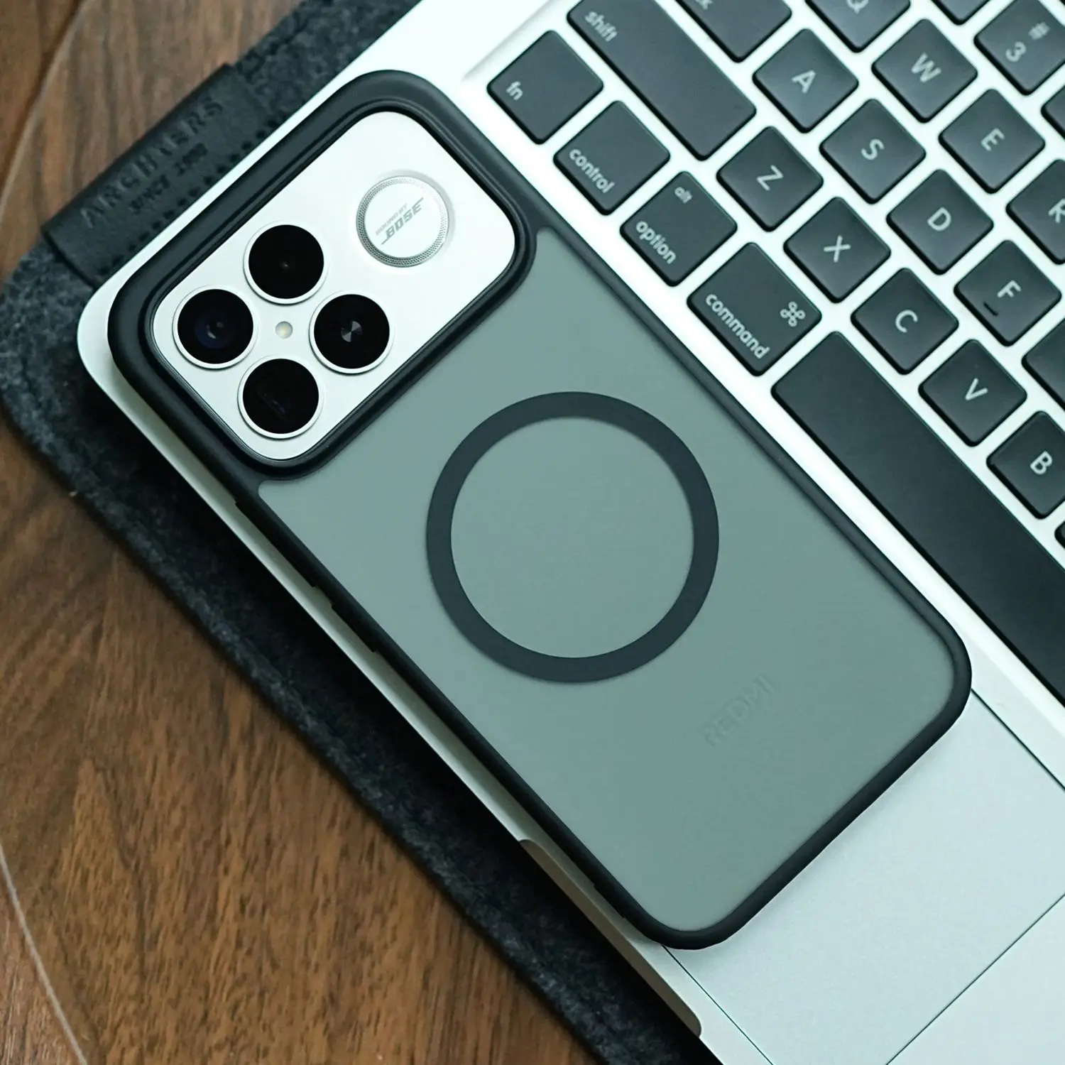 حافظة لهاتف Xiaomi POCO F8 Ultra Pro صديقة للبشرة من الأكريليك المغناطيسي المقاوم للصدمات لهاتف POCO F 8 Ultra Funda