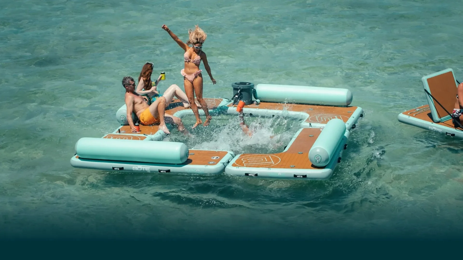 مخصص C شكل نفخ حوض Hangout يخت منصة المياه نفخ حوض يطفو مع مسند الظهر #6