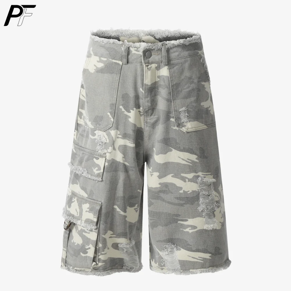 

Camouflage Print Cargo Denim Shorts Frayed Waistband Wide Leg Cropped Jeans with Multi-Pockets Grunge Streetwear Baggy Camo Pant