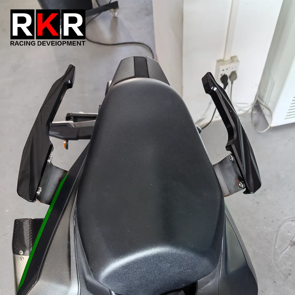 RKR CNC Rear Passenger Armrest for Kawasaki ZX25R ZX4R ZX4RR
