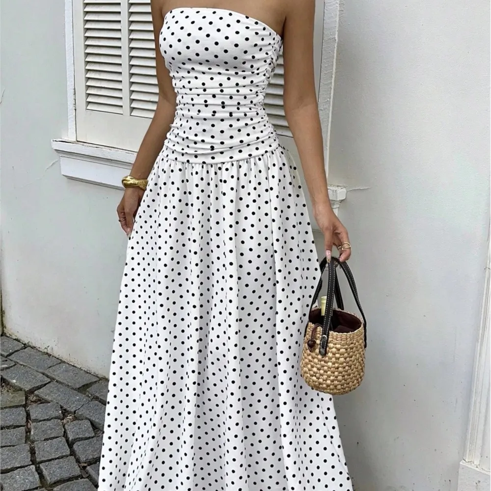 

Elegant Polka-dot Dresses Solid Color Strapless Lady High-waist Robe Commuting Party Business Shopping Beach Confession Vestidos