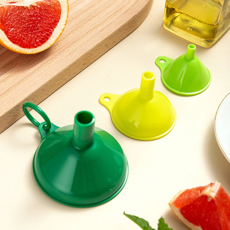 

3-piece Funnel Set Kitchen Plastic Large-caliber Small-large Oil And Wine Funnel Dispenser Tool