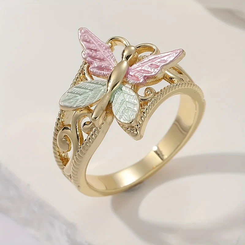 Vintage Luxury Golden Color Hollow Ring Carving Cute Butterfly Two Tone Ring For Women Fashion Jewelry Gifts