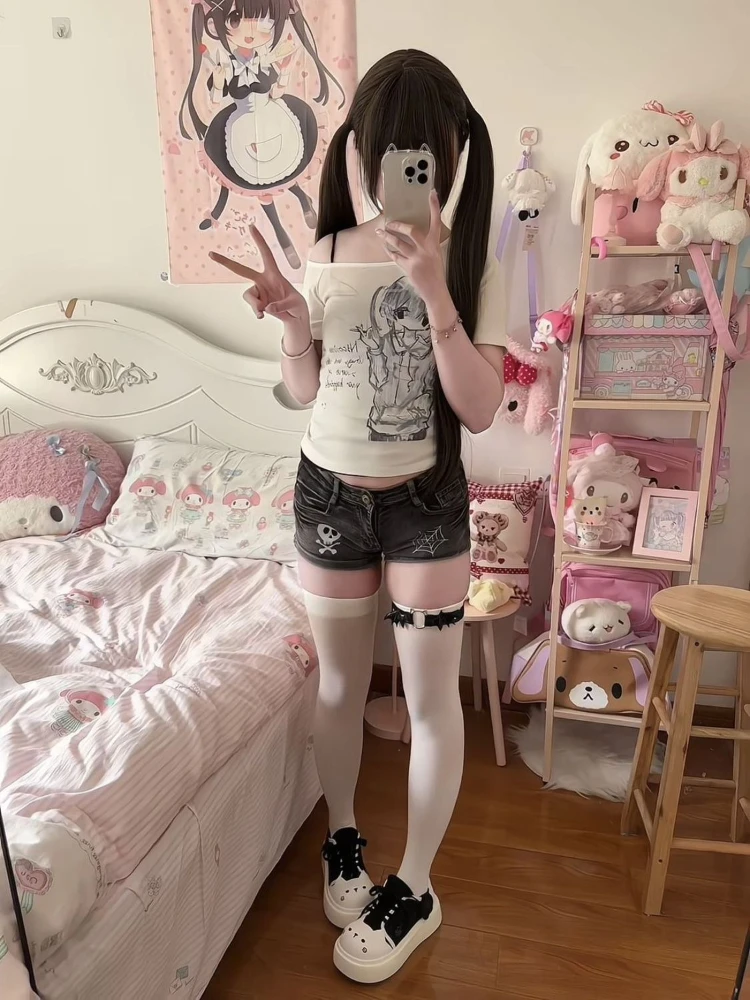 Y2k American Vintage Short Jeans 2000s Subculture Distressed Sweet Retro Women Bodycone Streetwear Butterfly Spring Summer