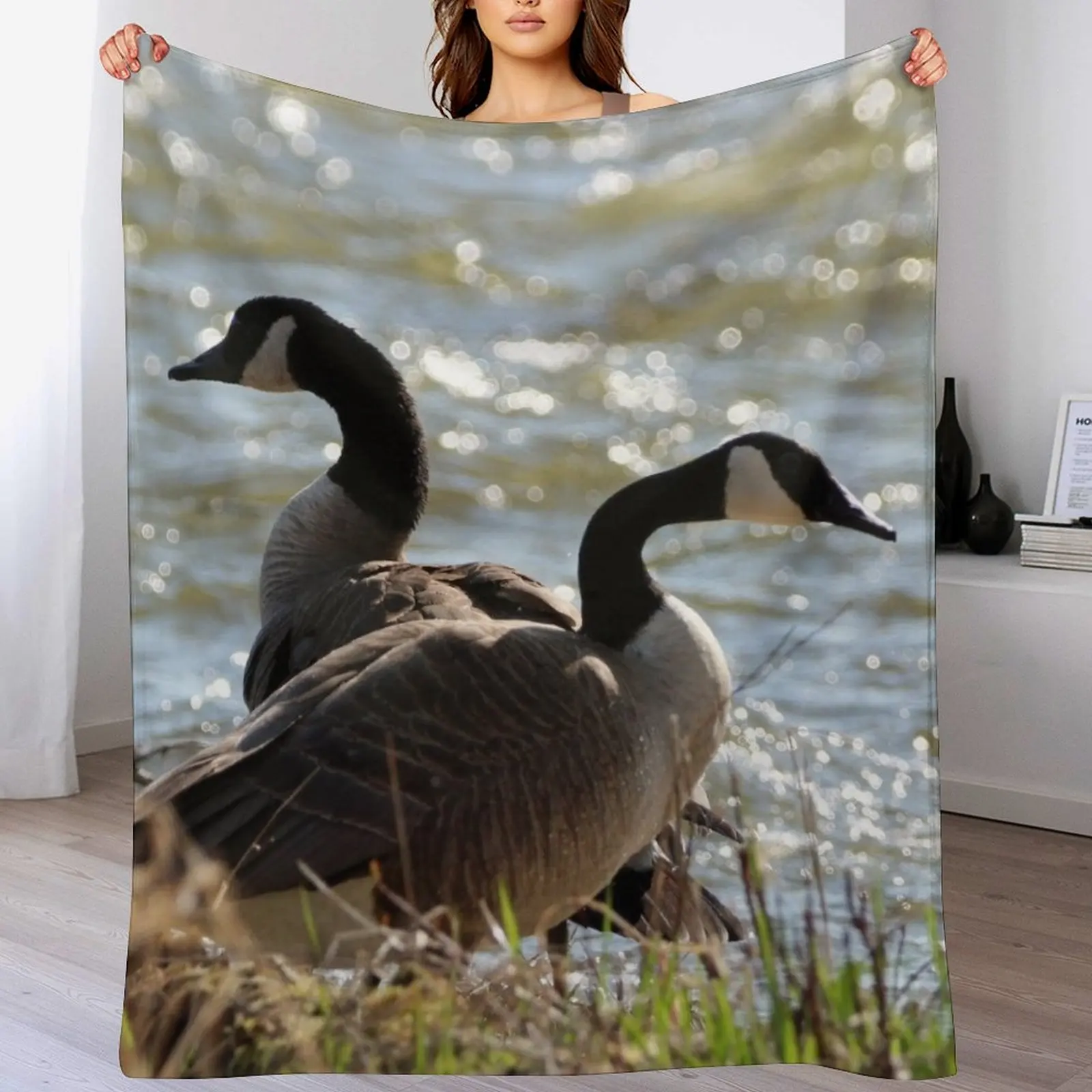 

Pair of Canada Geese Throw Blanket Designers Decoratives heavy to sleep Vintage Blankets