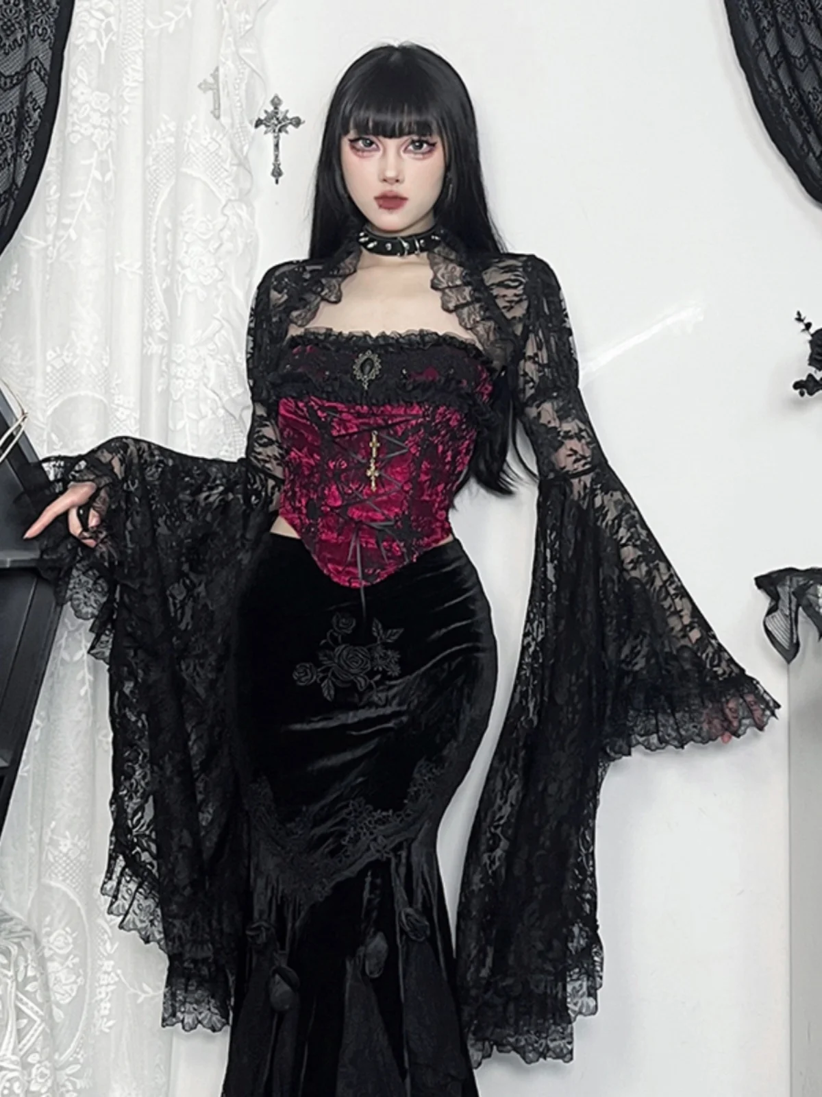 

Готический костюм ведьмы на Хэллоуин, женский красный черный кружевной шил, накидка, модный комплект из двух предметов из полиэфирного волокна