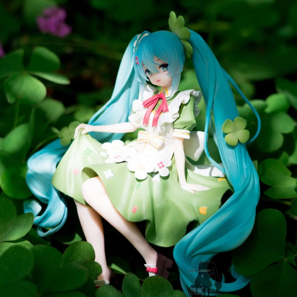 Hatsune Miku Modische Desktop-Figur, Niedliche Handgefertigte Blumen-Kleeblatt-Stil PVC Bewegliche Puppe, Exquisites Dekoratives Modellspielzeug, Geschenk
