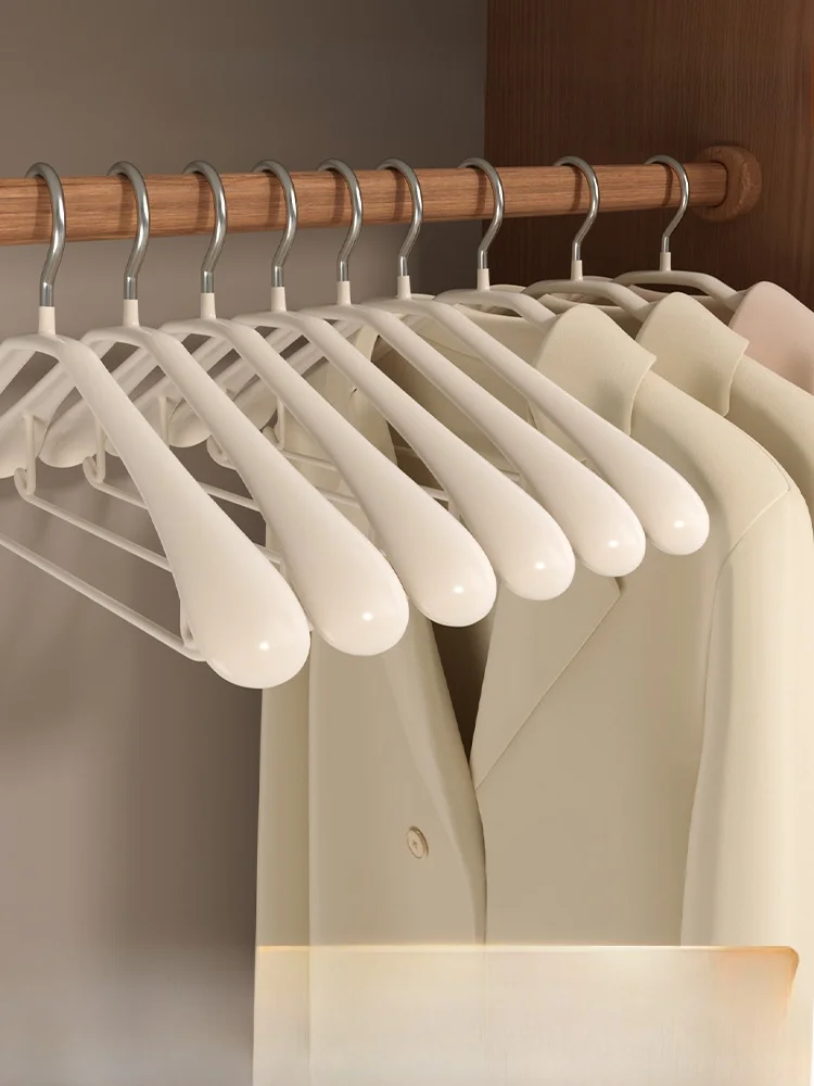 

Широкая металлическая вешалка для одежды без багажных сумок, нескользящая, для домашнего использования, прочная и износостойкая