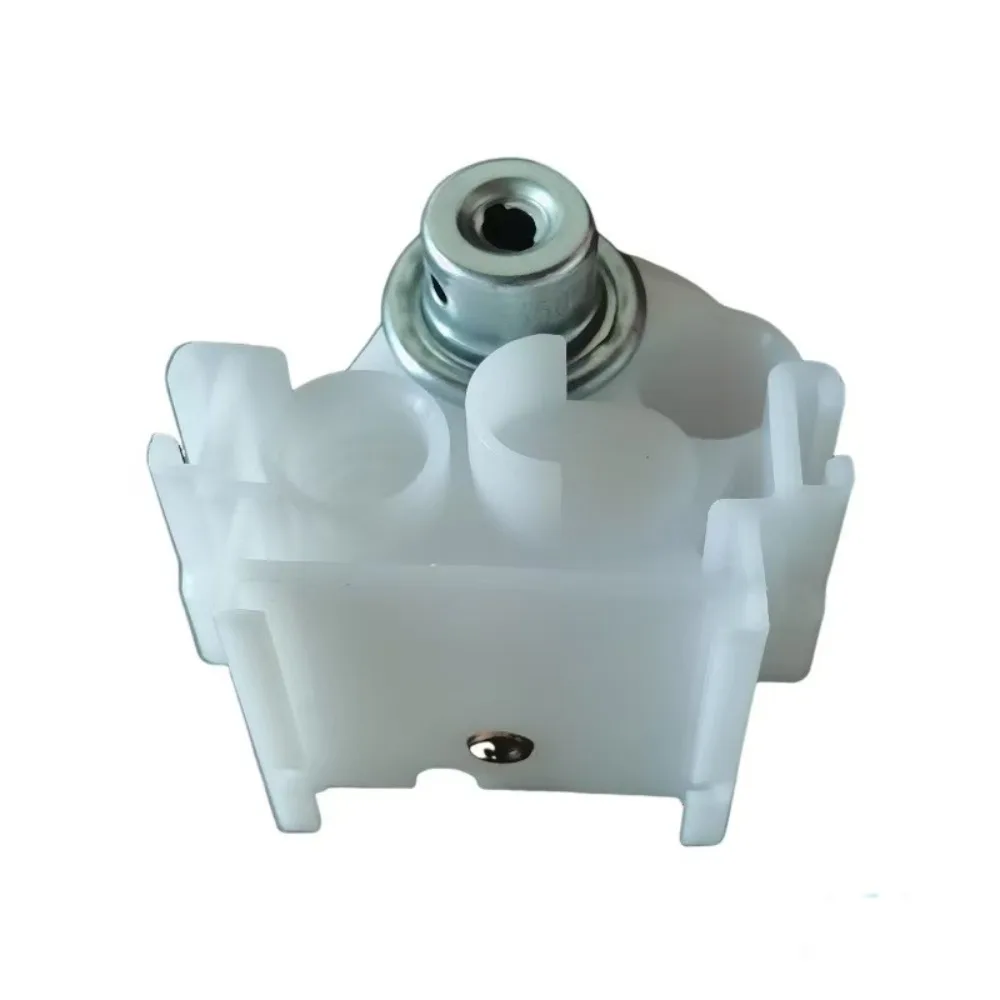 High quality New For 1561027G00 NEW REGULATOR FUEL PUMP FOR  V STROM DL650 GSXR 1000 750600 06-11