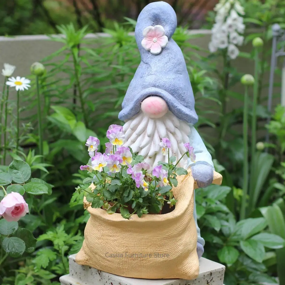 Garden Gnome Gandalf Planter for Homestay, Decorative Artisan Pot for Balcony, Herbal Decor Container for Courtyard Garden