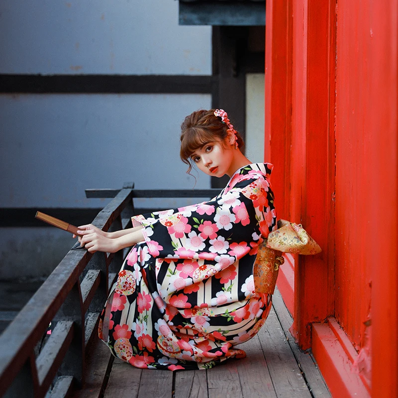 

Women Japan Style Traditional Kimono Floral Prints Classic Yukata Cosplay Costume Photography Dress