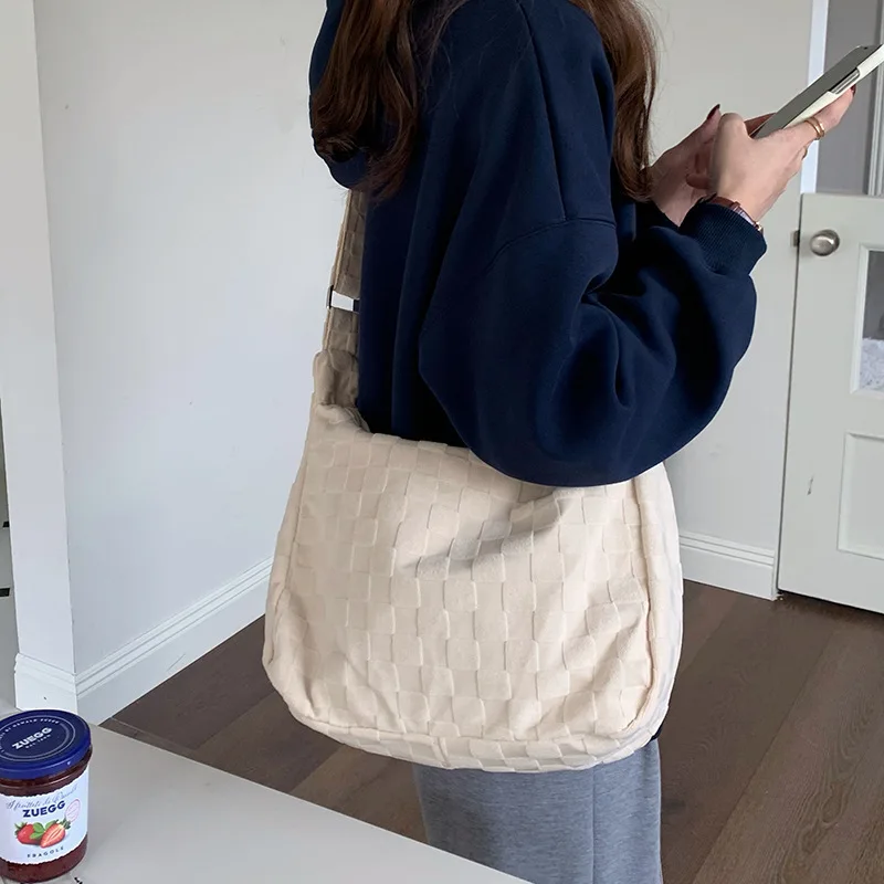 Women's One Shoulder Crossbody Bag Tote Bag New Fashion and Casual Versatile Large Capacity Chessboard Commuter