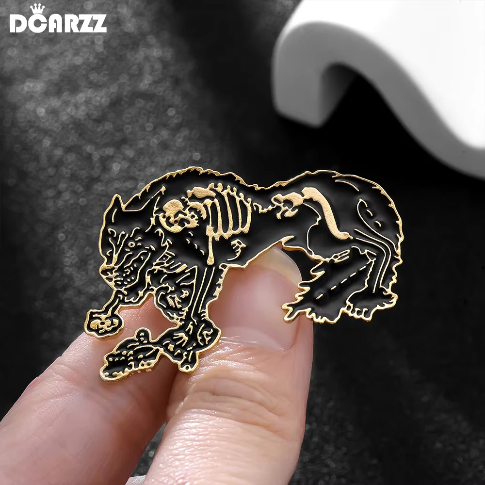 DCARZZ Gothic Werewolf Enamel Pin Brooch Goth Punk Style Gifts for Pagans Men Boys Bag Lapel Backpack Badge Accessories