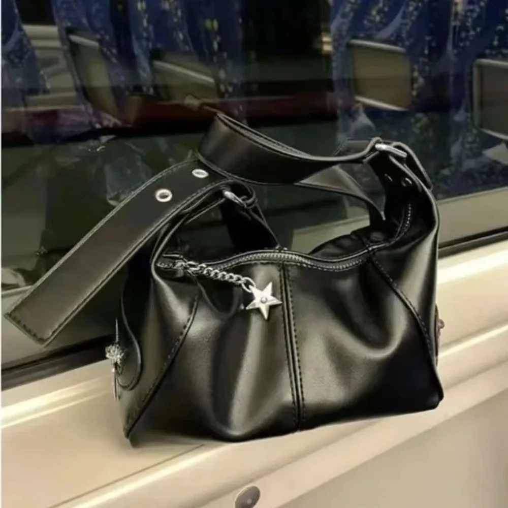 

New Retro Niche Design, Cool and Spicy Girl's Armpit Motorcycle Bag, Women's Shoulder Bag, Hand-held Dumpling Bag